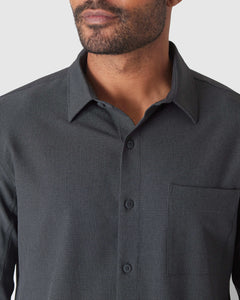 True ClassicMan wearing Charcoal Heather Gray Long Sleeve Ripstop Commuter Shirt.