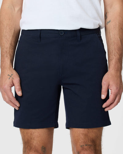 7" Classic Twill Shorts