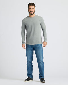 True ClassicMan wearing Heather Gray Classic Long Sleeve Crew Neck and blue jeans.